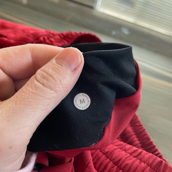 lululemon athletica Men's Red Athletic Shorts - Picture 2 of 5